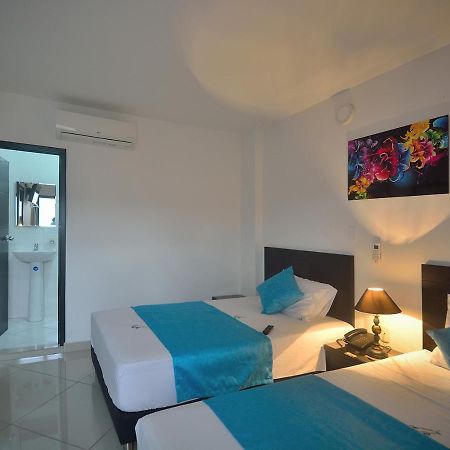 La Pera Hotel 布卡拉曼加 外观 照片