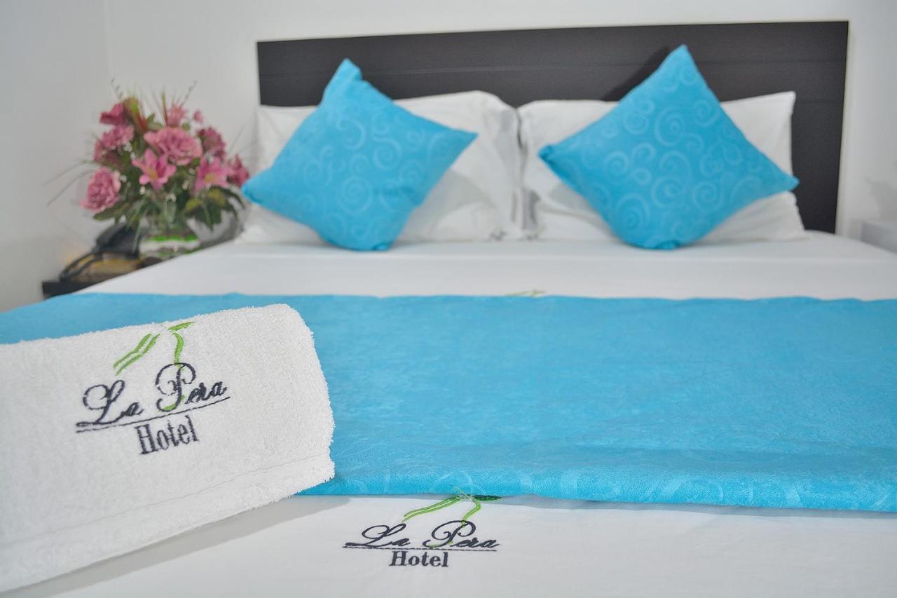 La Pera Hotel 布卡拉曼加 外观 照片